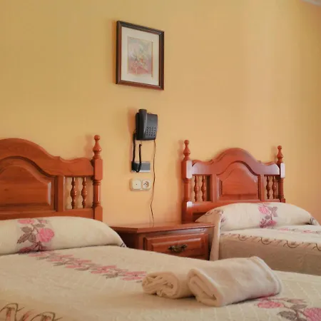 Pico Sacro I Hostal-Pension Santiago De Compostela-3