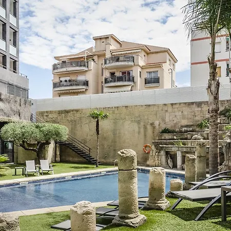 Exe Cunit Suites & Spa-3
