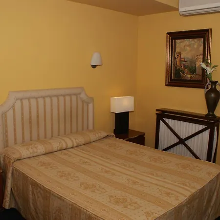 Hotel Marixa-3
