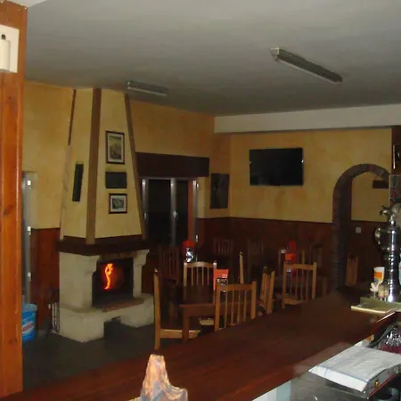 Hostal Poncebos-3