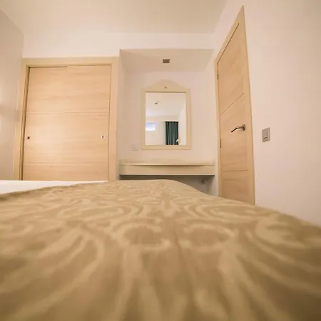 Apartamentos Cala Dor-2