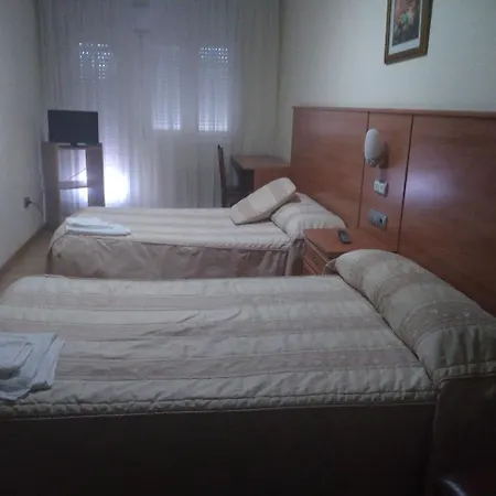 Hotel 2 de mayo 2-3