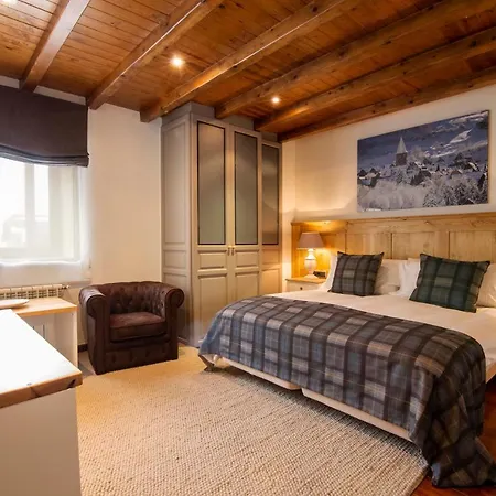 Eira Ski Lodge-2