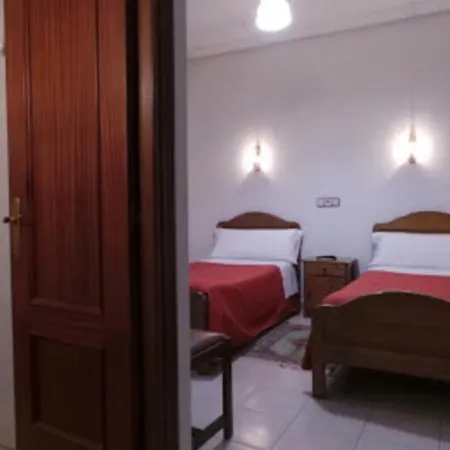 Hostal Gaudi-2