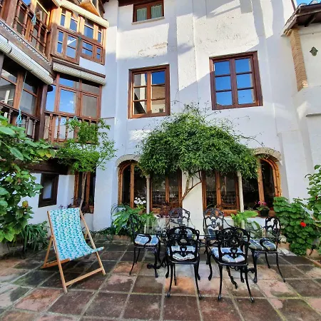 Casa Del Aljarife-2