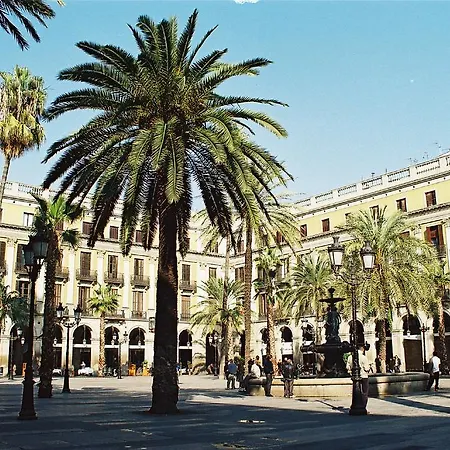 Plaza Real Apartments-3