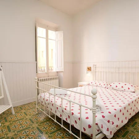 Moll House, The Hostel-2