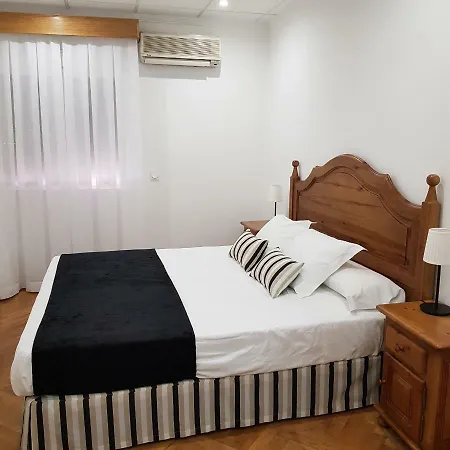 Hostal La Parada-2