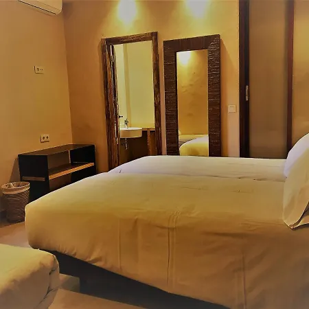 Chillout Hotel Tres Mares-3